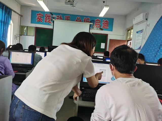 黑河市财政局实施能力提升工程 举办计算机操作技能培训